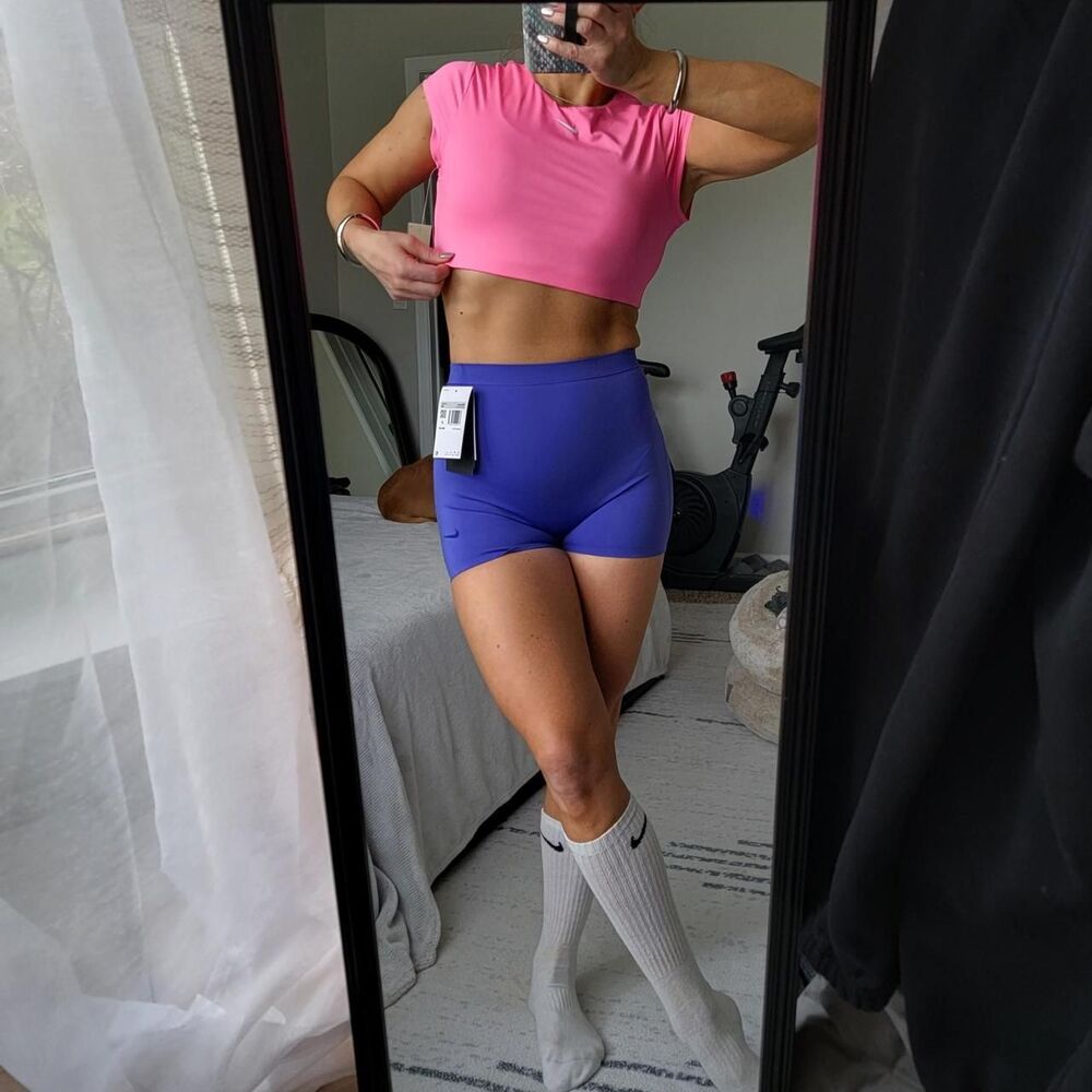 NWT NIKE FORM women's tight fit training shorts